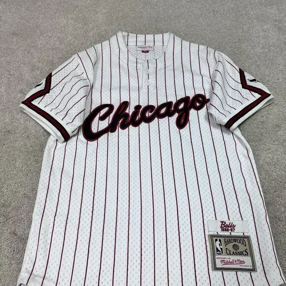 Mitchell & Ness Jersey Red White Chicago Men's Size Small - Picture 6 of 11